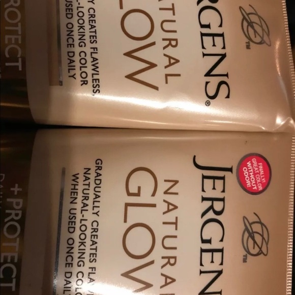 Jergens Natural Glow - Picture 2 of 7